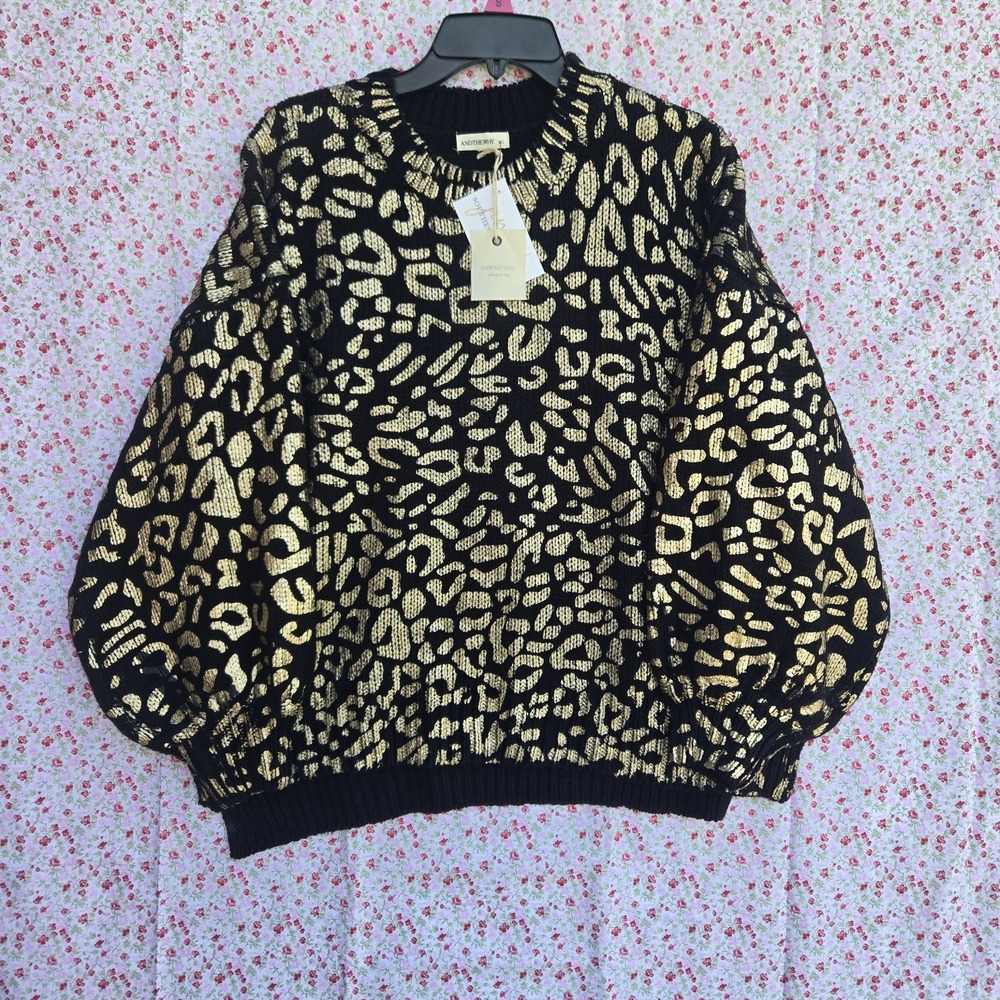ANDTHEWHY Womens Plus Size M/L Sweater Foil Leopard Print Long Sleeve Pullover